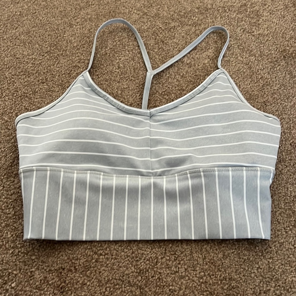 Gaiam light gray and white strips, size medium